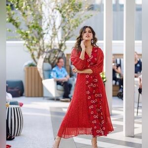 Taylor flowy floral dress waist tie new never worn size 8 boho